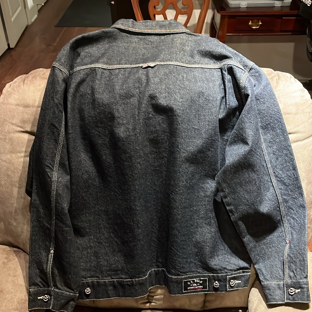 Jacket - Picture 2 of 5